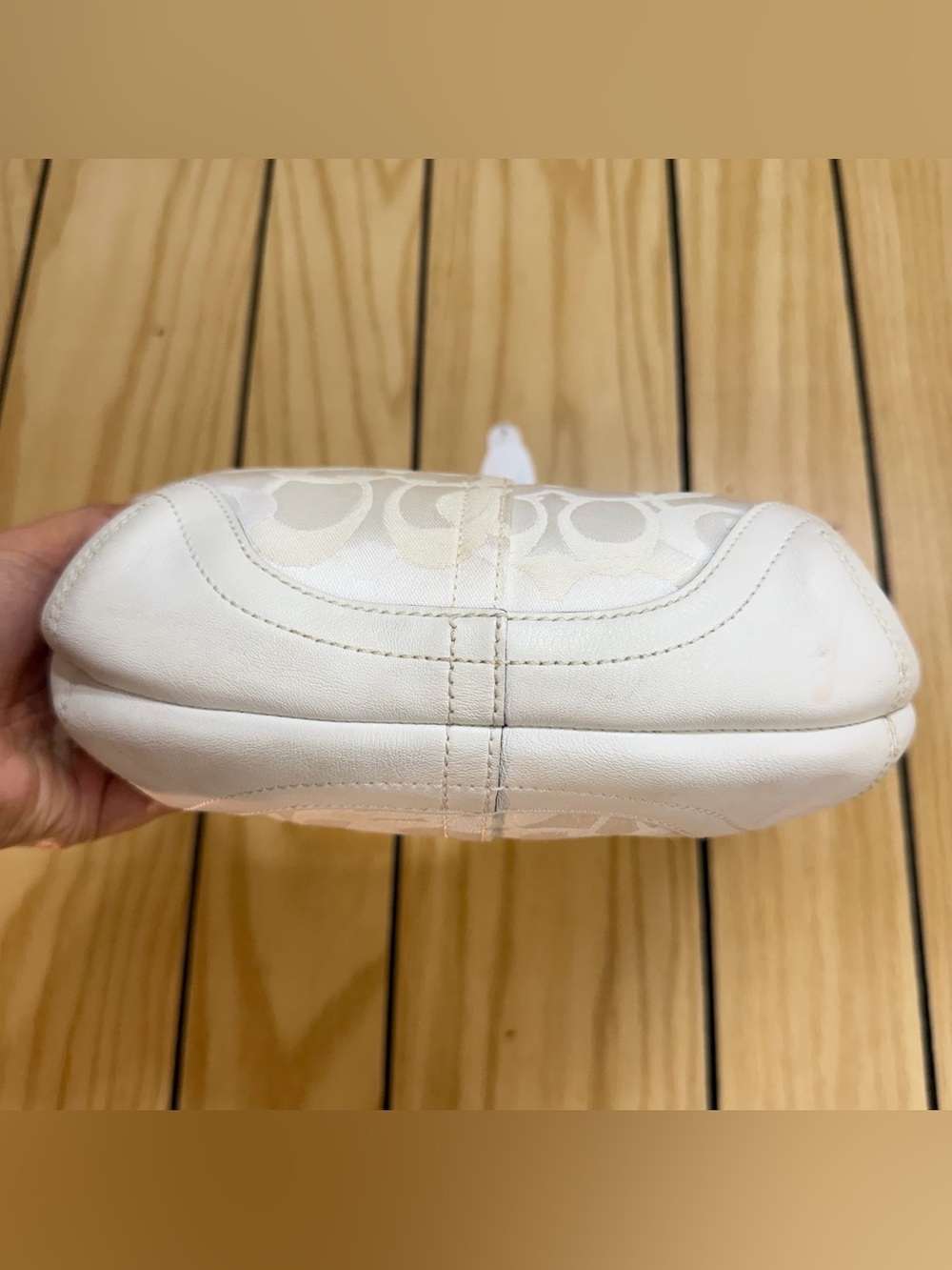 Vintage Coach Y2K White Signature Shoulder Bag - Picture 8 of 10